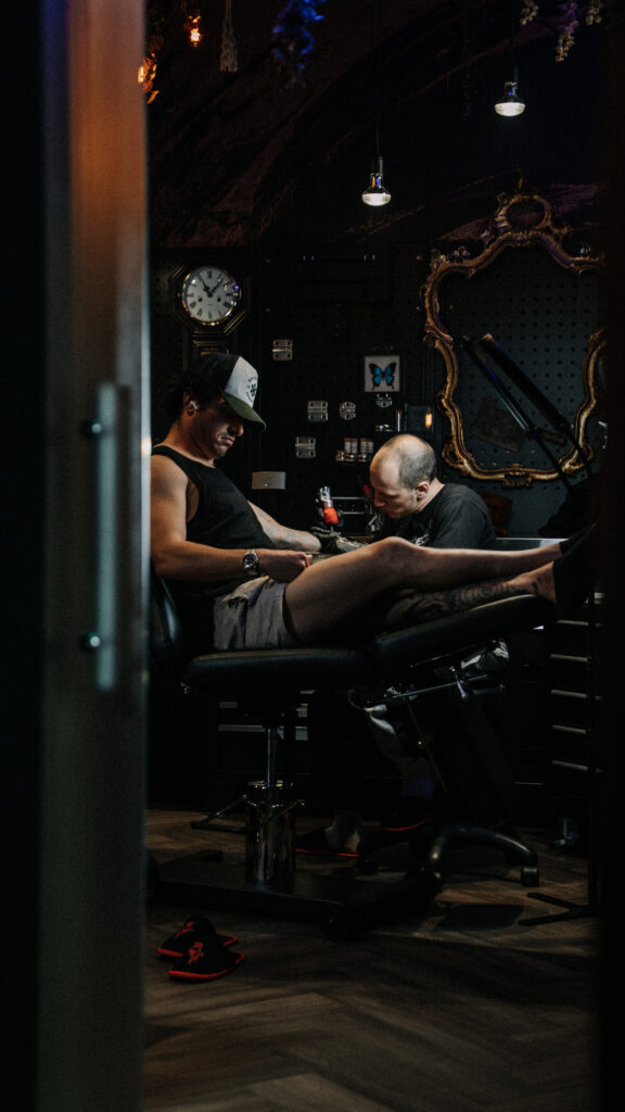 Acompañamiento en cita de tatuaje Estudio Innsbruck