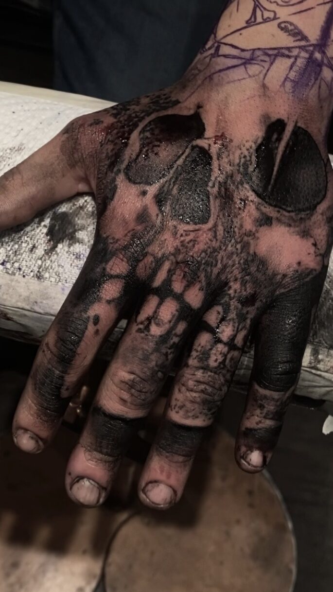 Finger Tattoos im Tattoo Studio Woodpecker INKsbruck