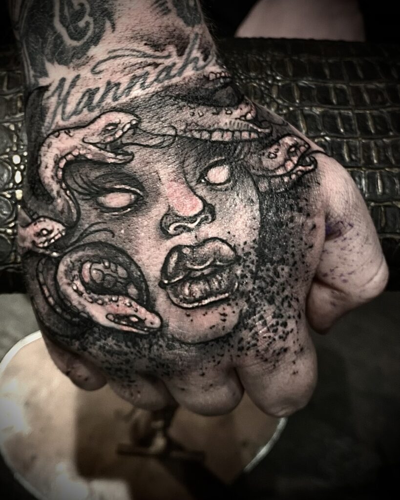 Splash Tattoo Medusa Tattoo Studio Innsbruck