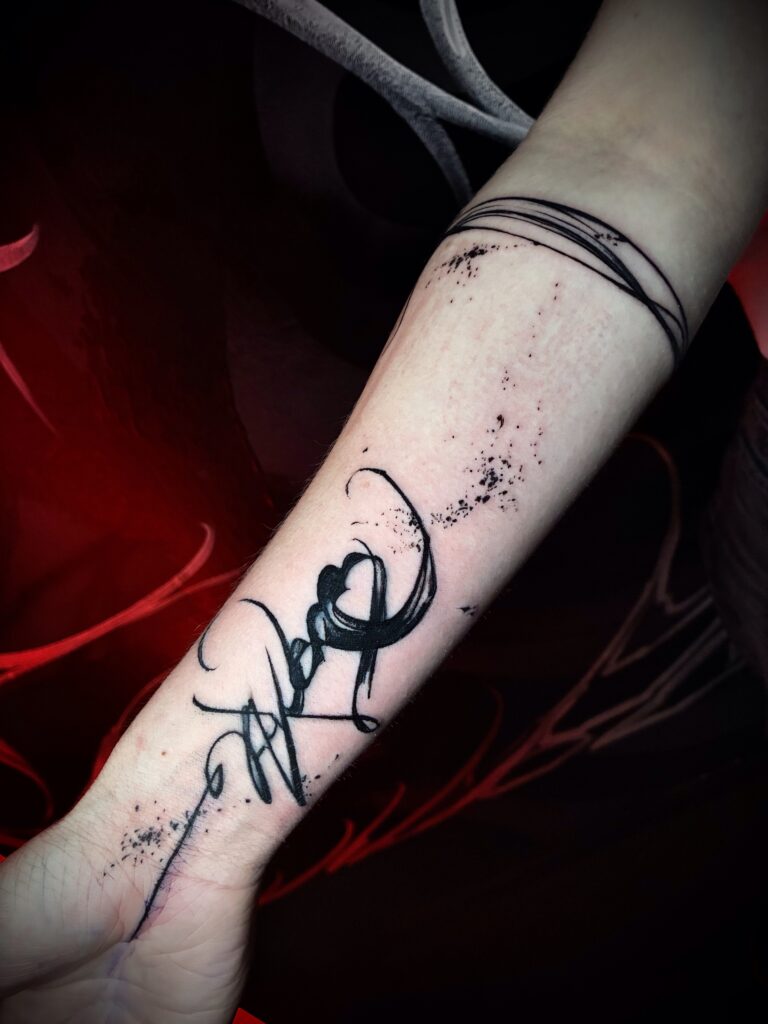 Brush Stroke Tattoo Innsbruck